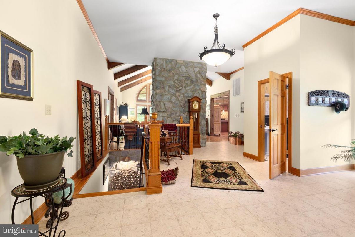 Dining room, Interior, Pendant Lights, Stone Walls, Wooden Beams