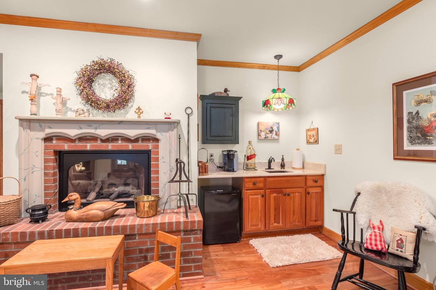 Fireplace, Interior, Pendant Lights, Recessed Lighting, Wood Texture Flooring
