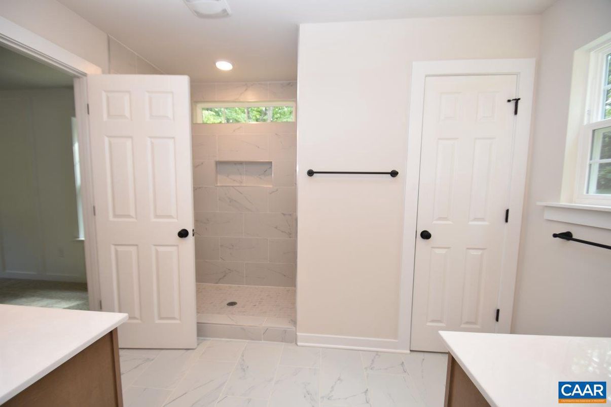Bathroom, Interior, Marble, Marble Walls, Recessed Lighting
