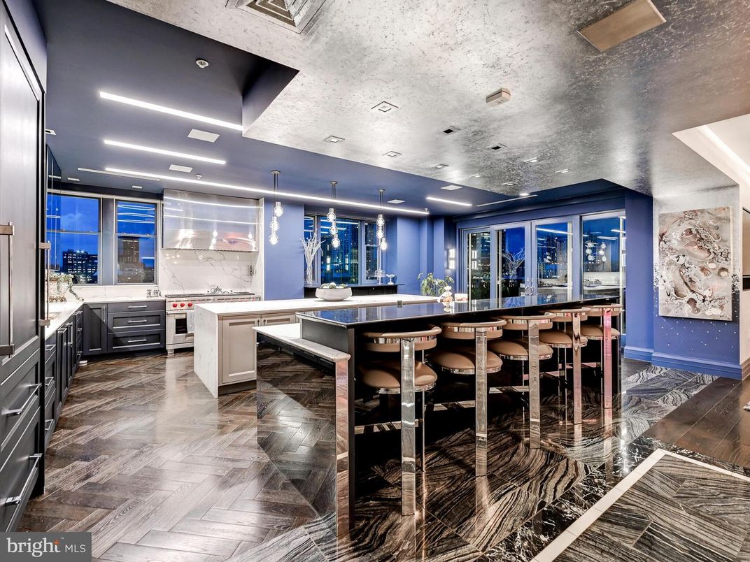 Interior, Pendant Lights, Recessed Lighting, Wood Texture Flooring