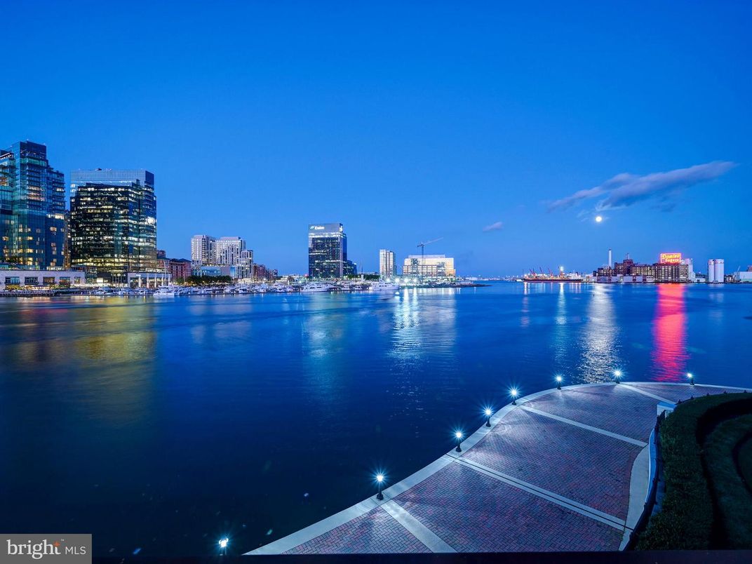 Exterior, Pool, Water, Skyline