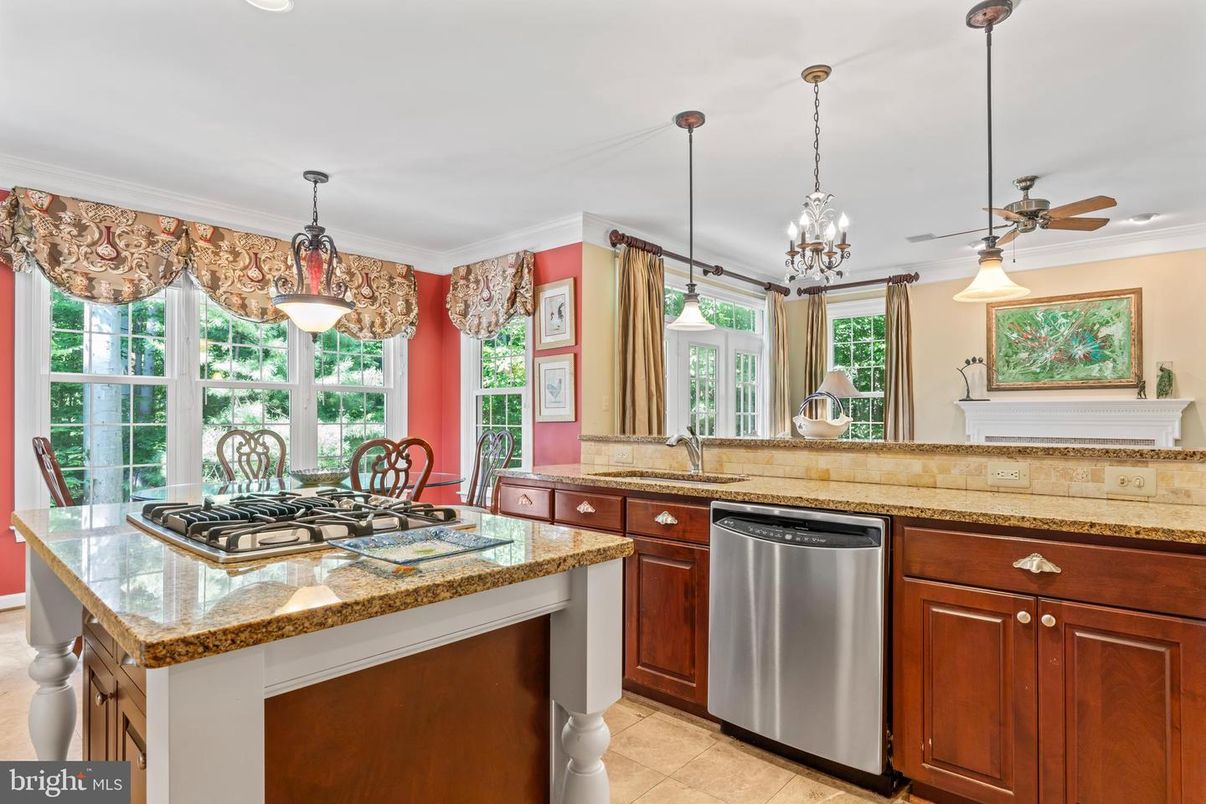 Dining room, Interior, Kitchen, Pendant Lights