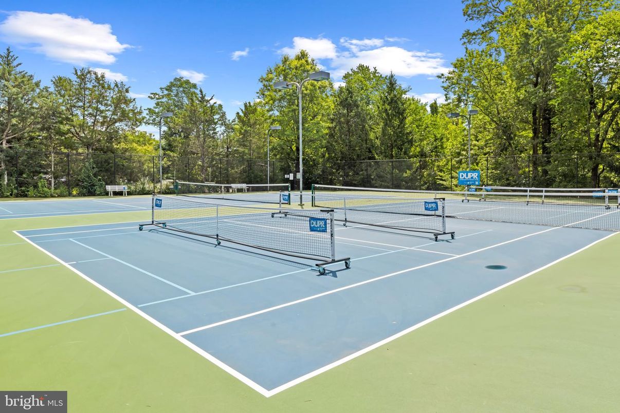 Exterior, Tennis Courts