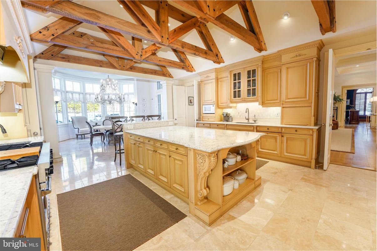 Chandelier, Dining room, Interior, Kitchen, Recessed Lighting, Wooden Beams