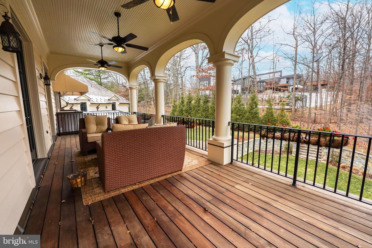 Exterior, Wood Texture Flooring