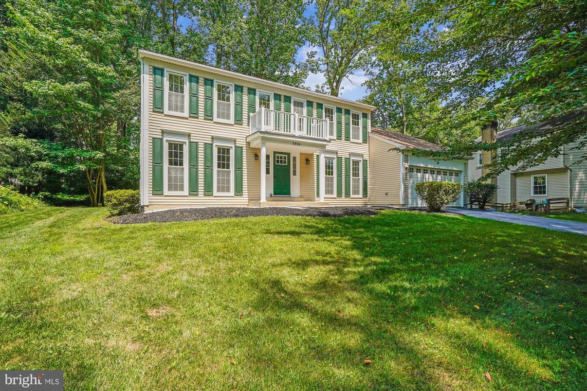 Backyard, Exterior, Facade, Georgian