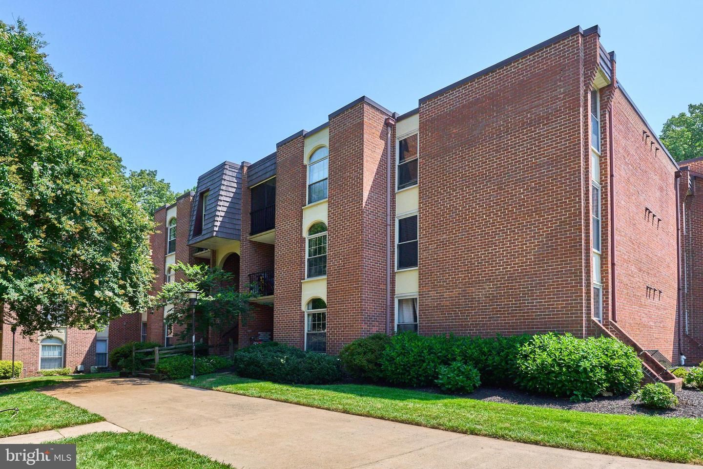 Exterior, Facade, Brick Facade, Condo Building