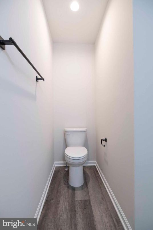 Bathroom, Interior, Recessed Lighting, Wood Texture Flooring