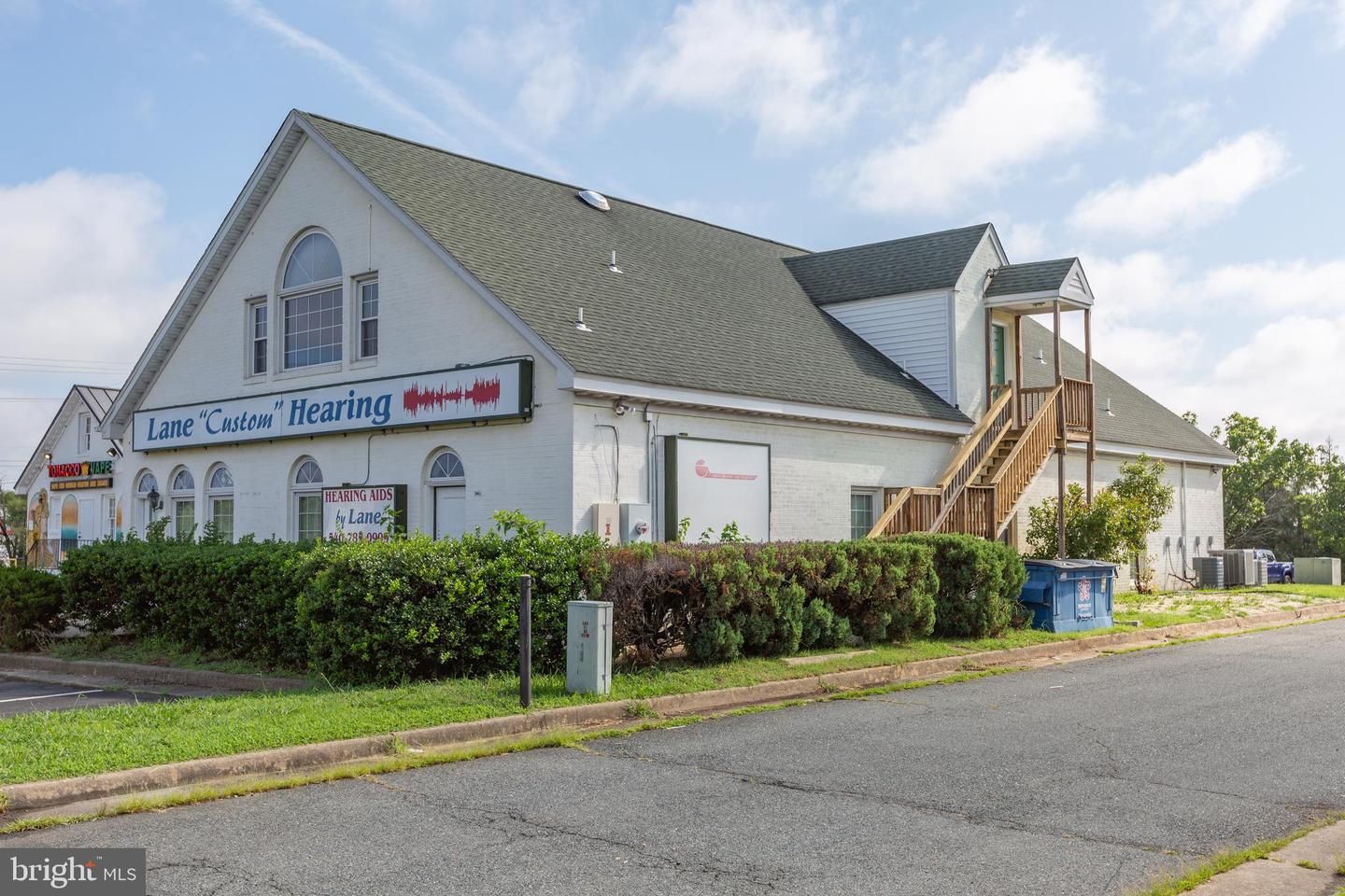 Exterior, Facade, Tudor Revival