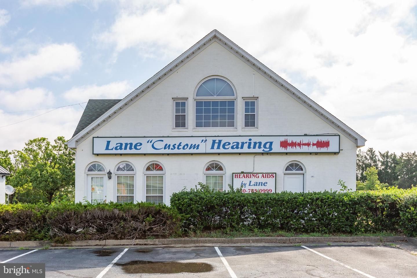 Exterior, Facade, None