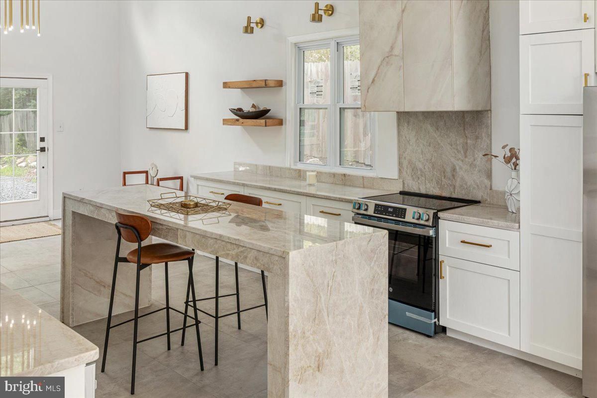 Interior, Kitchen, Stainless Steel Appliances