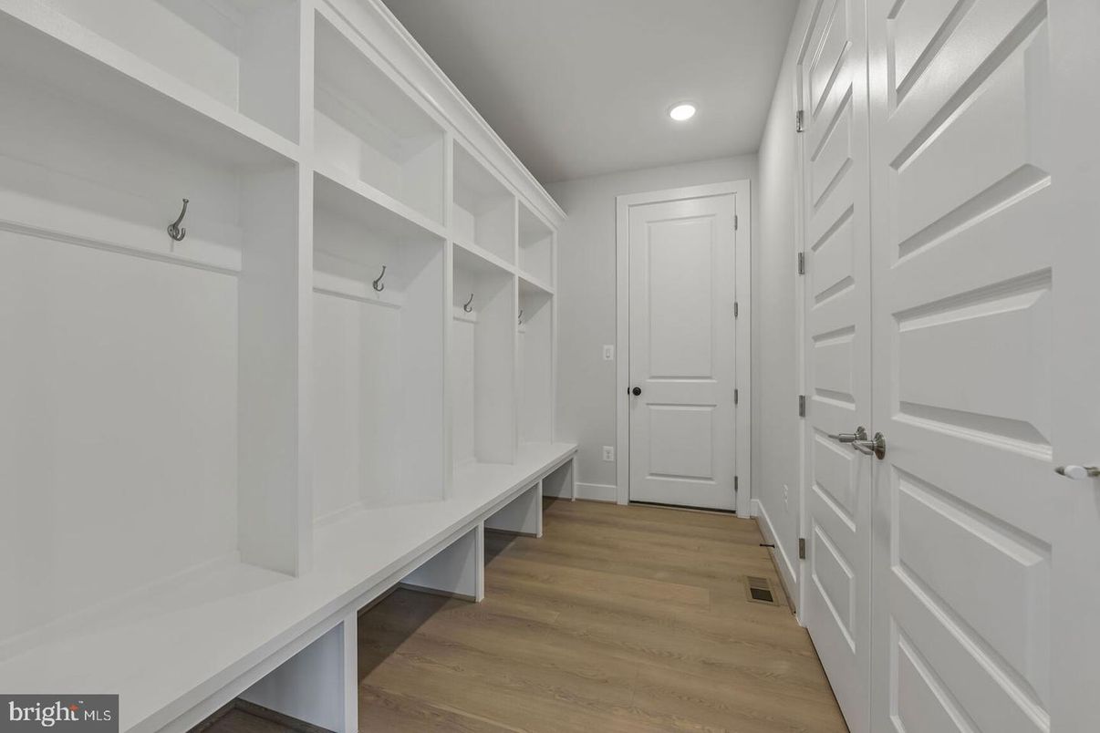 Interior, Recessed Lighting, Walk-in Closets, Wood Texture Flooring