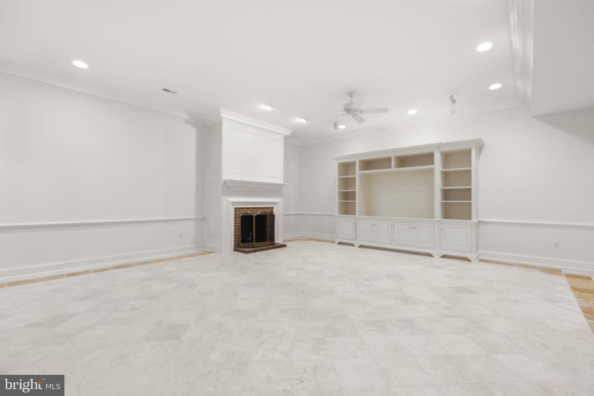 Empty room, Fireplace, Interior, Recessed Lighting
