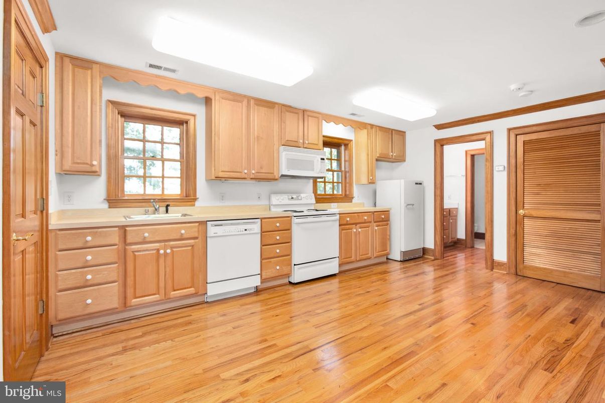 Interior, Kitchen, Wood Texture Flooring