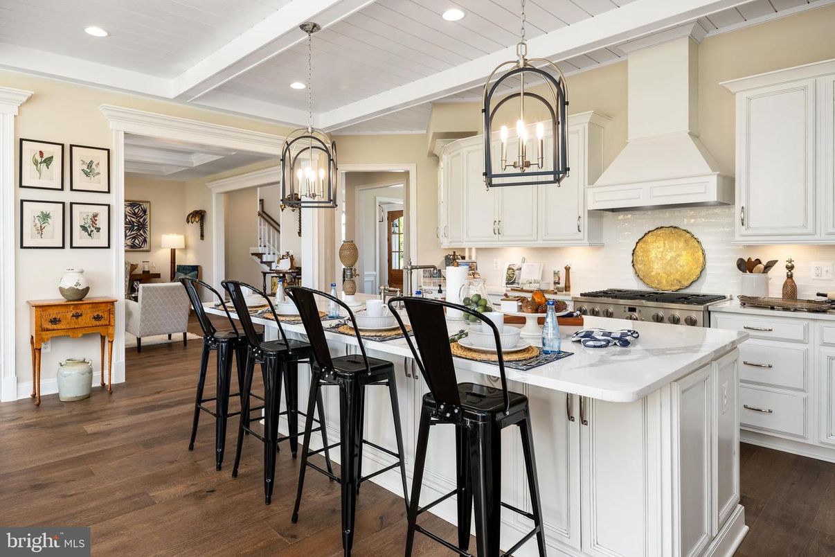 Interior, Kitchen, Pendant Lights, Recessed Lighting, Wood Texture Flooring