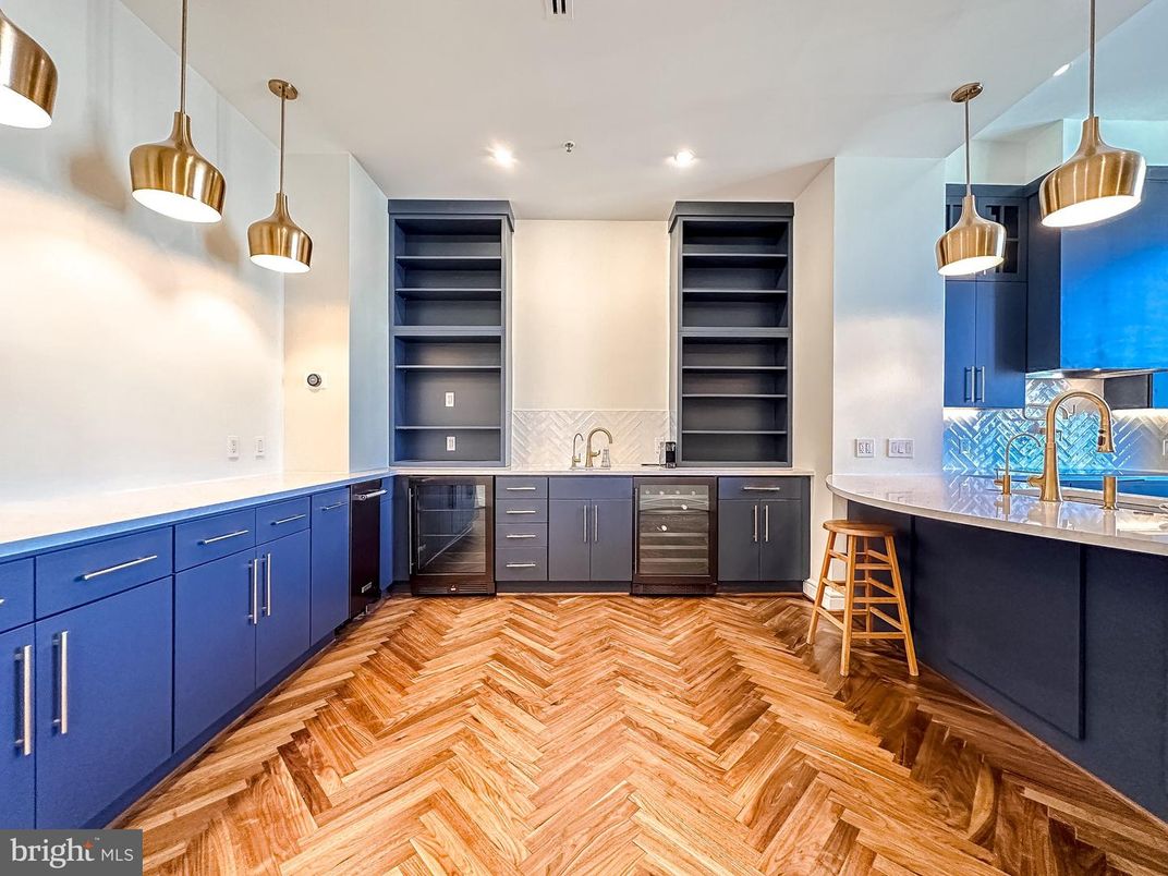 Interior, Kitchen, Pendant Lights, Recessed Lighting, Wood Texture Flooring