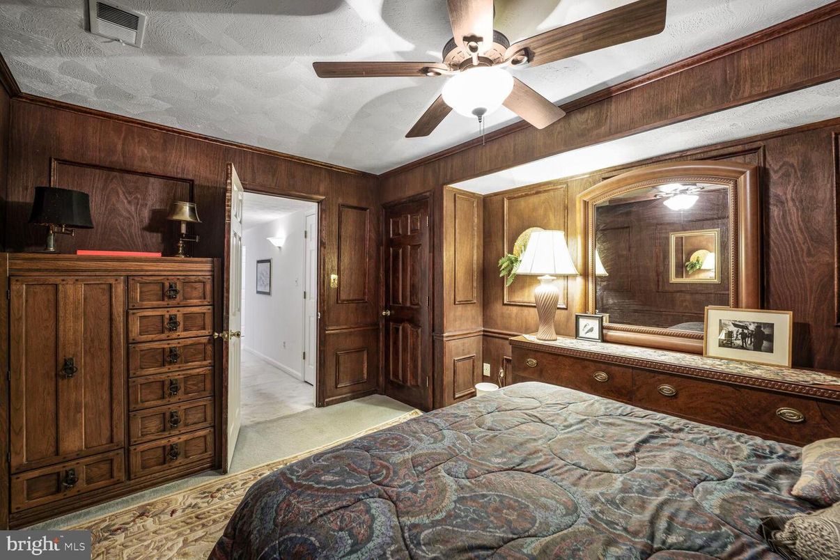 Bedroom, Interior, Wooden Walls