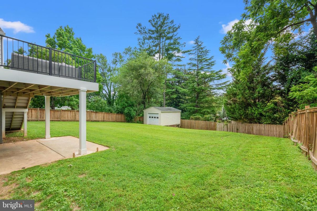 Backyard, Detached Garage, Exterior