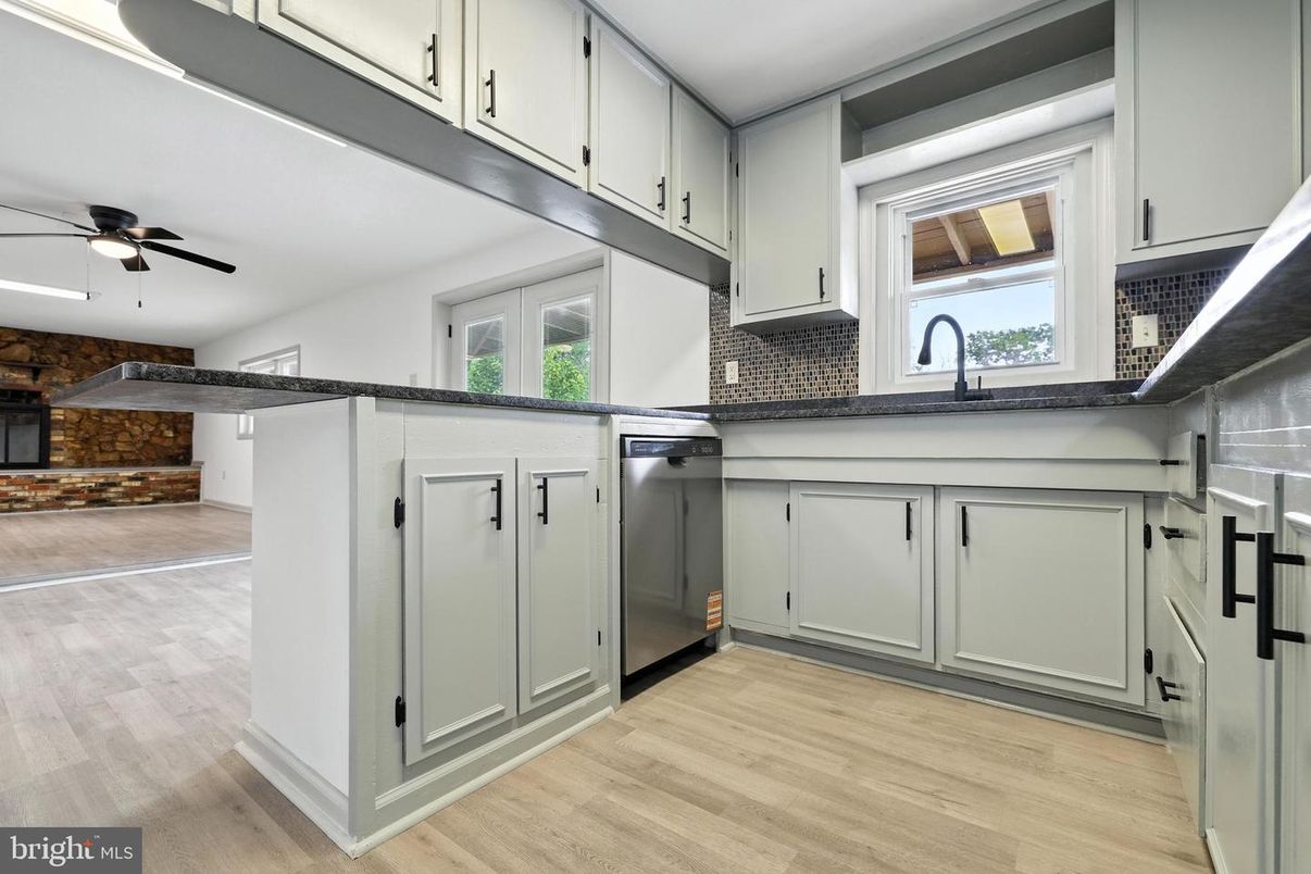 Interior, Kitchen, Stone Walls, Wood Texture Flooring