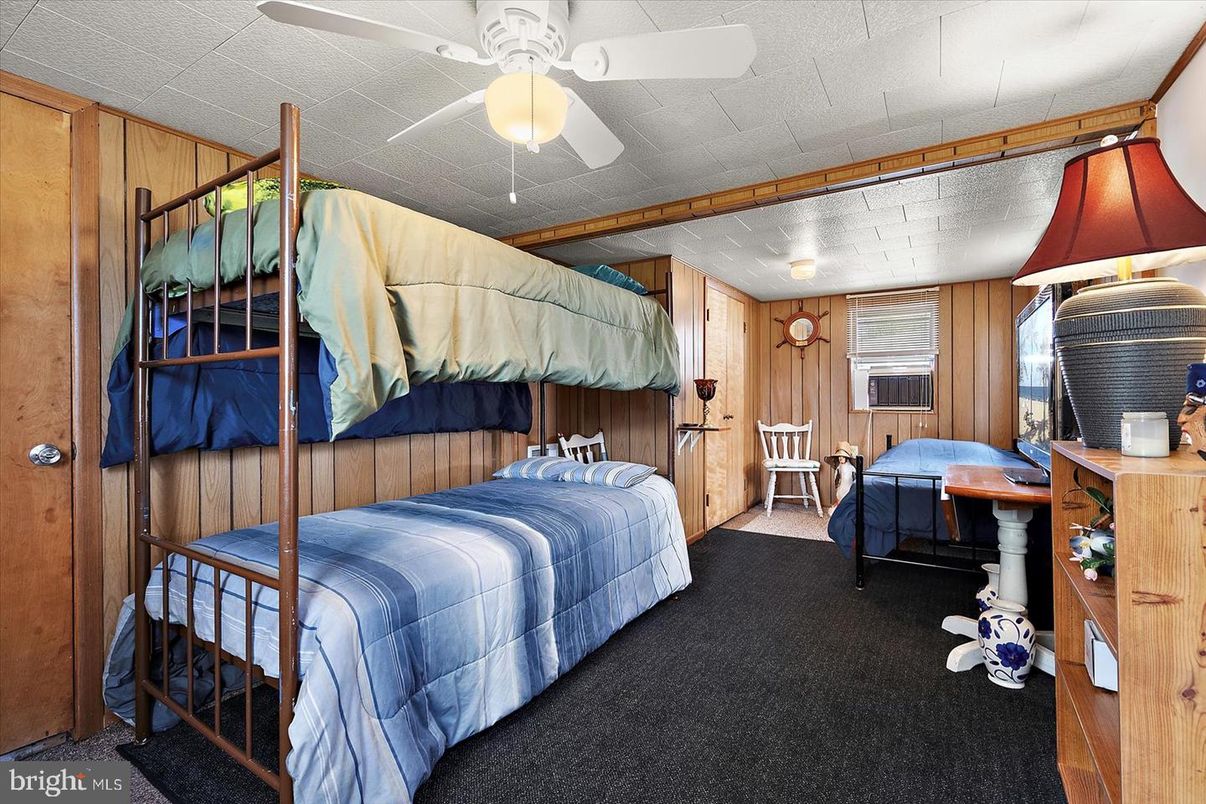 Bedroom, Interior, Wooden Walls