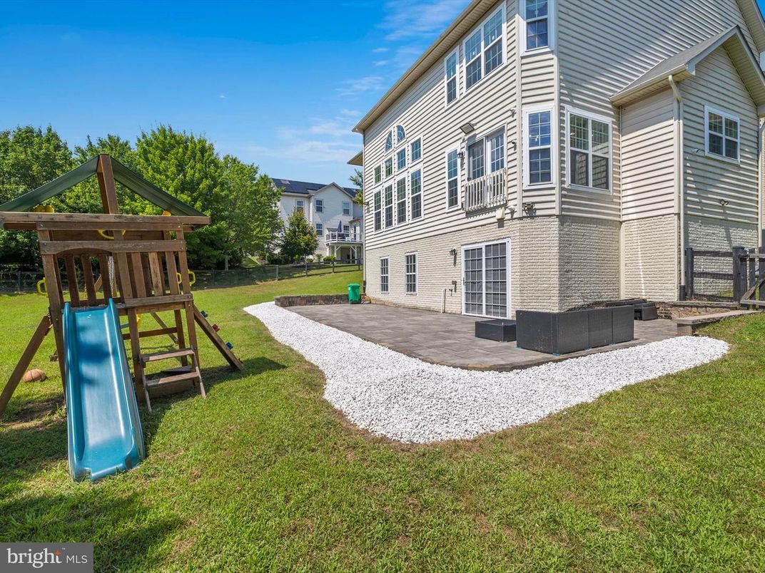 Backyard, Exterior, Playground