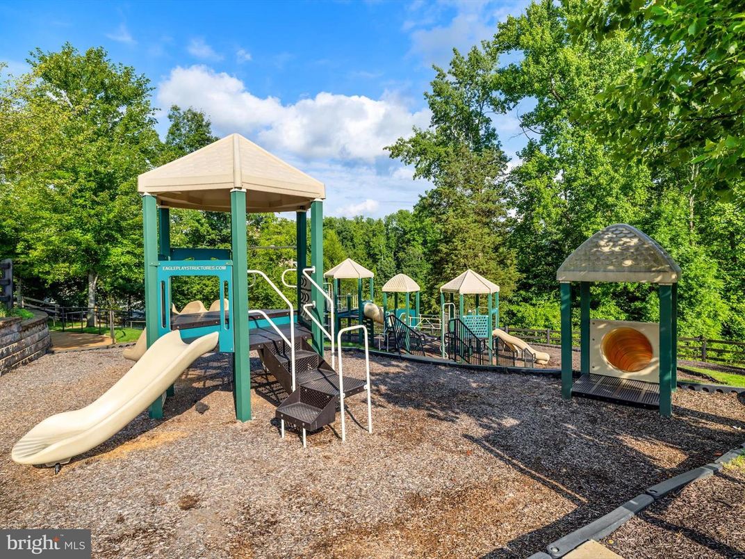 Backyard, Exterior, Playground