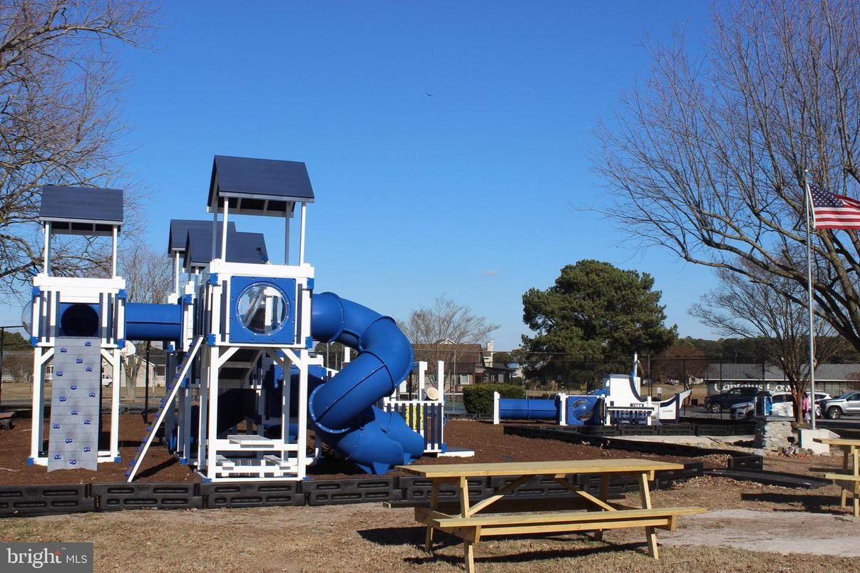 Backyard, Exterior, Playground