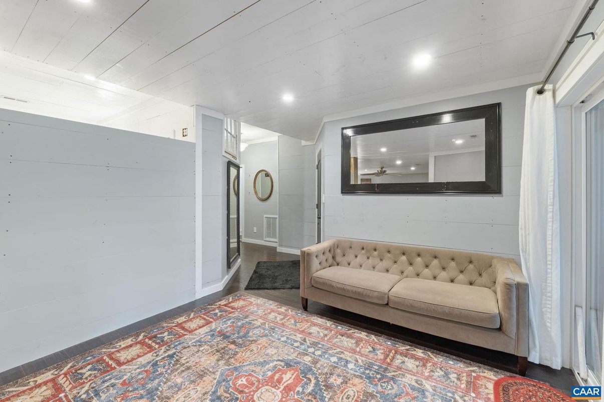 Interior, Recessed Lighting, Wood Texture Flooring