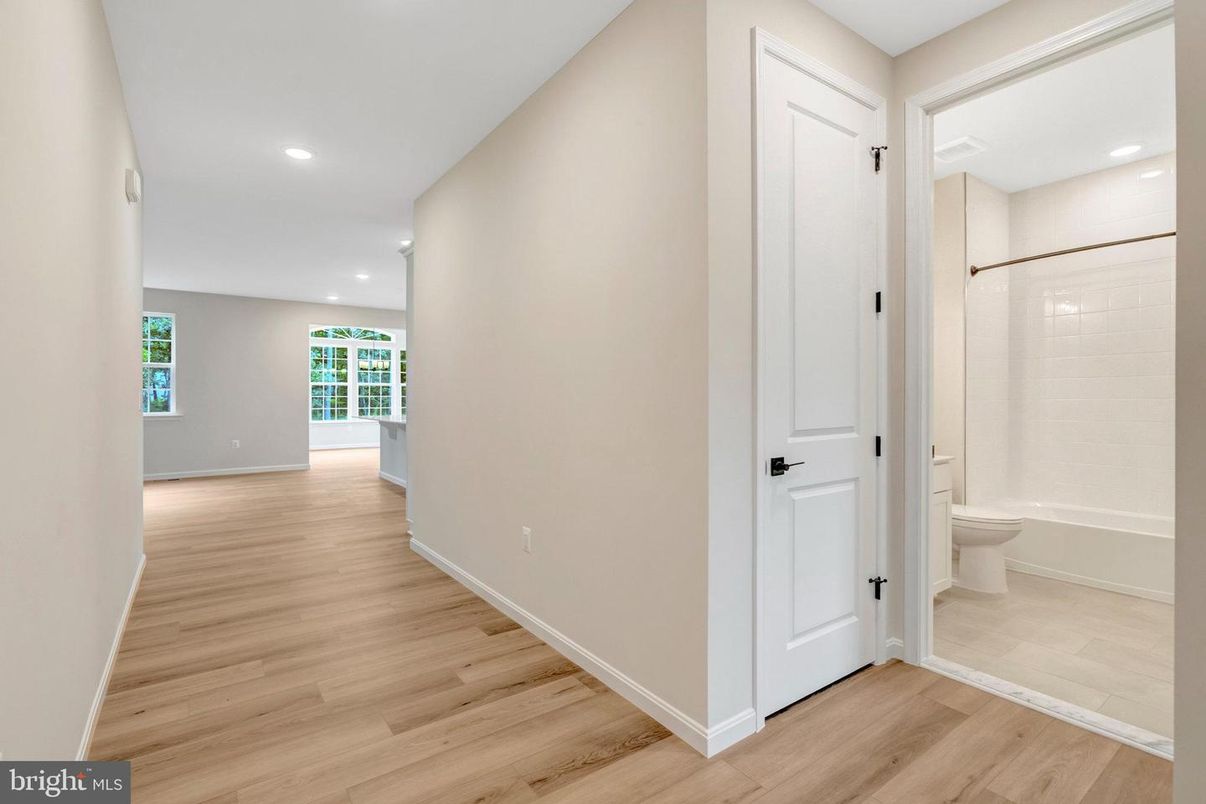 Bathroom, Interior, Recessed Lighting, Wood Texture Flooring