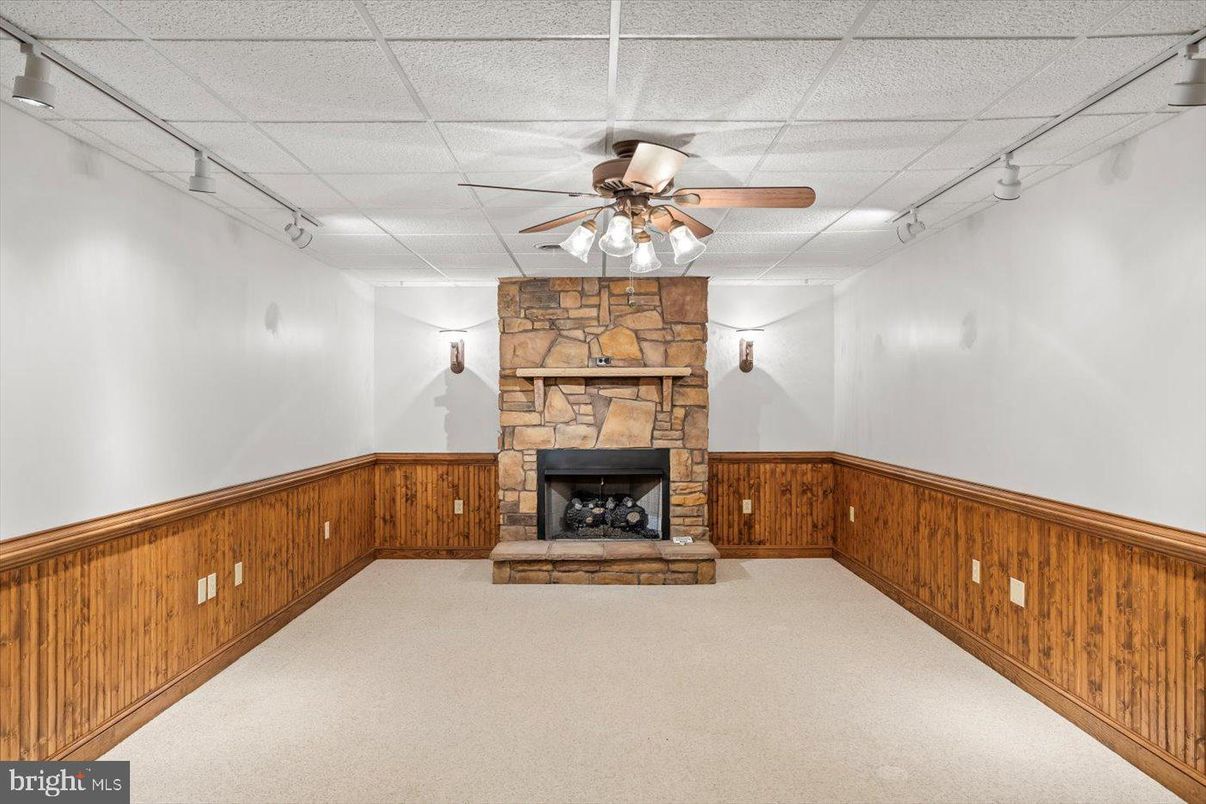 Empty room, Fireplace, Interior, Stone Walls
