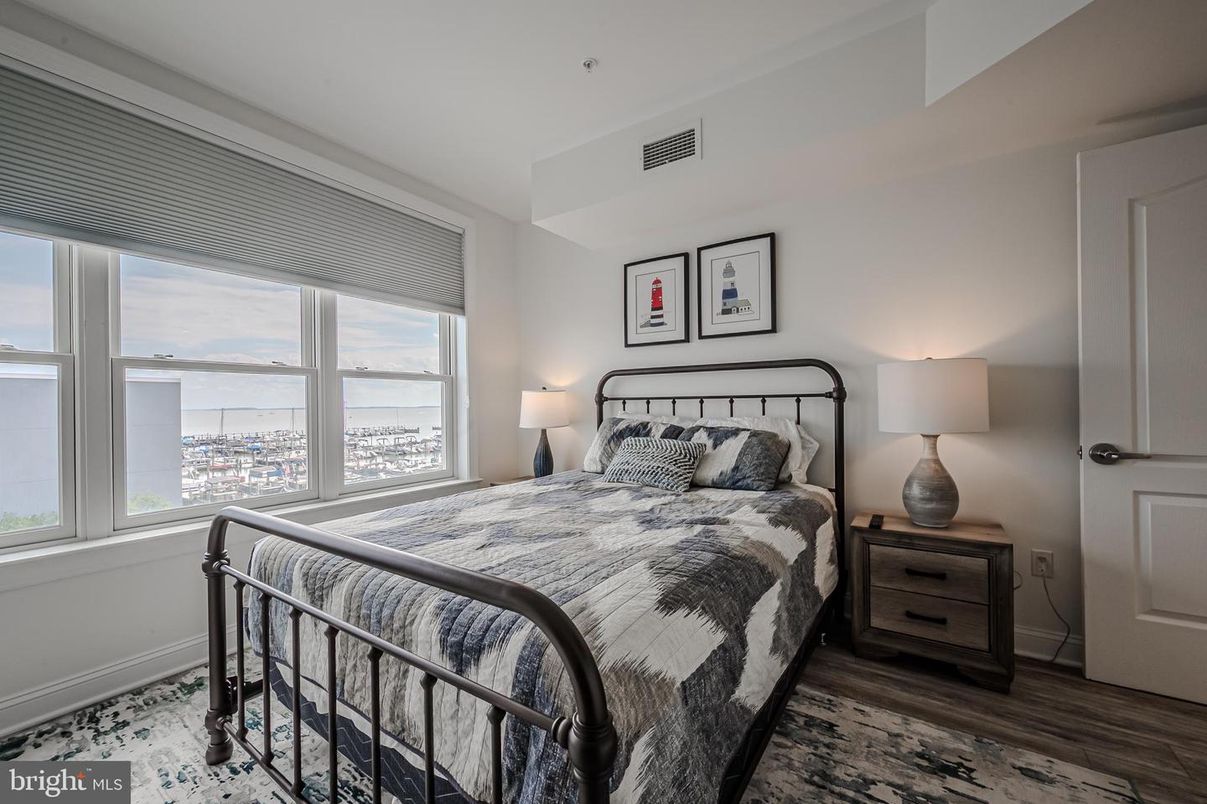 Bedroom, Interior, Water, Wood Texture Flooring
