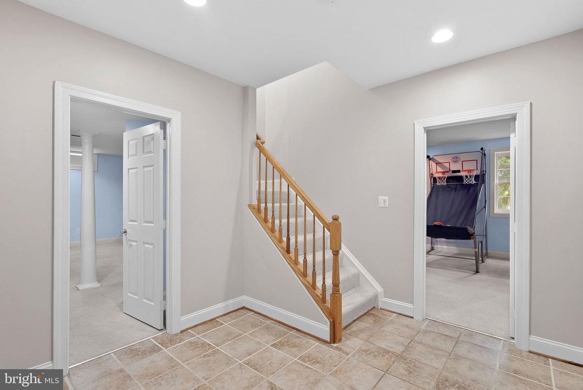 Interior, Recessed Lighting