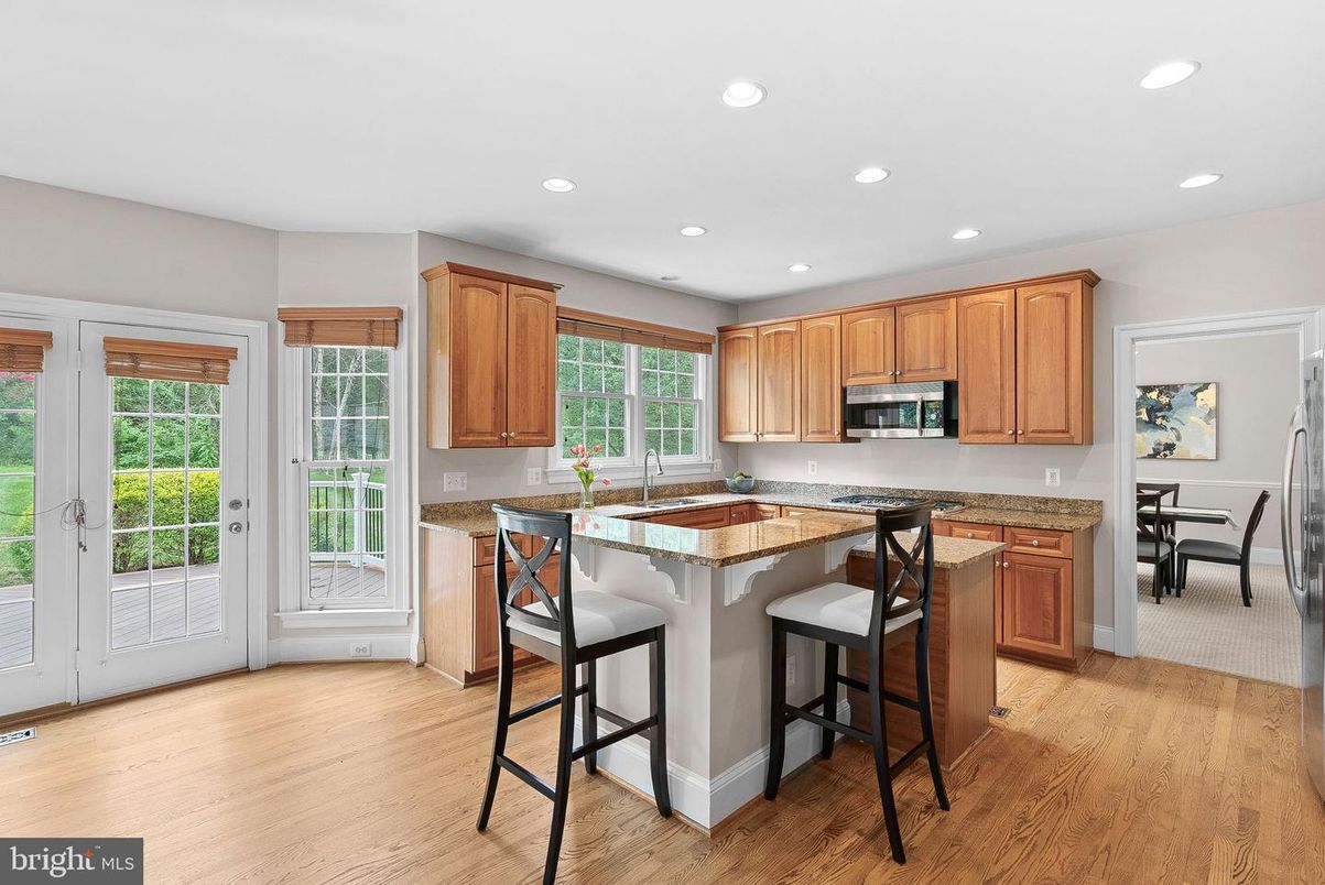 Dining room, Interior, Kitchen, Recessed Lighting, Wood Texture Flooring