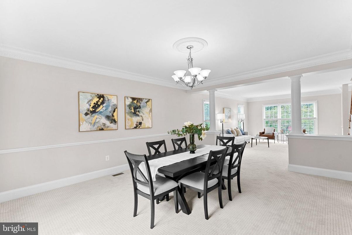 Chandelier, Dining room, Interior, Living room