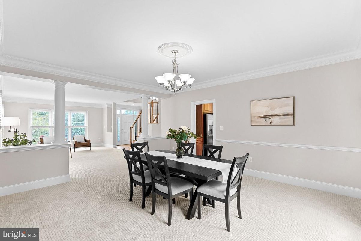 Chandelier, Dining room, Interior