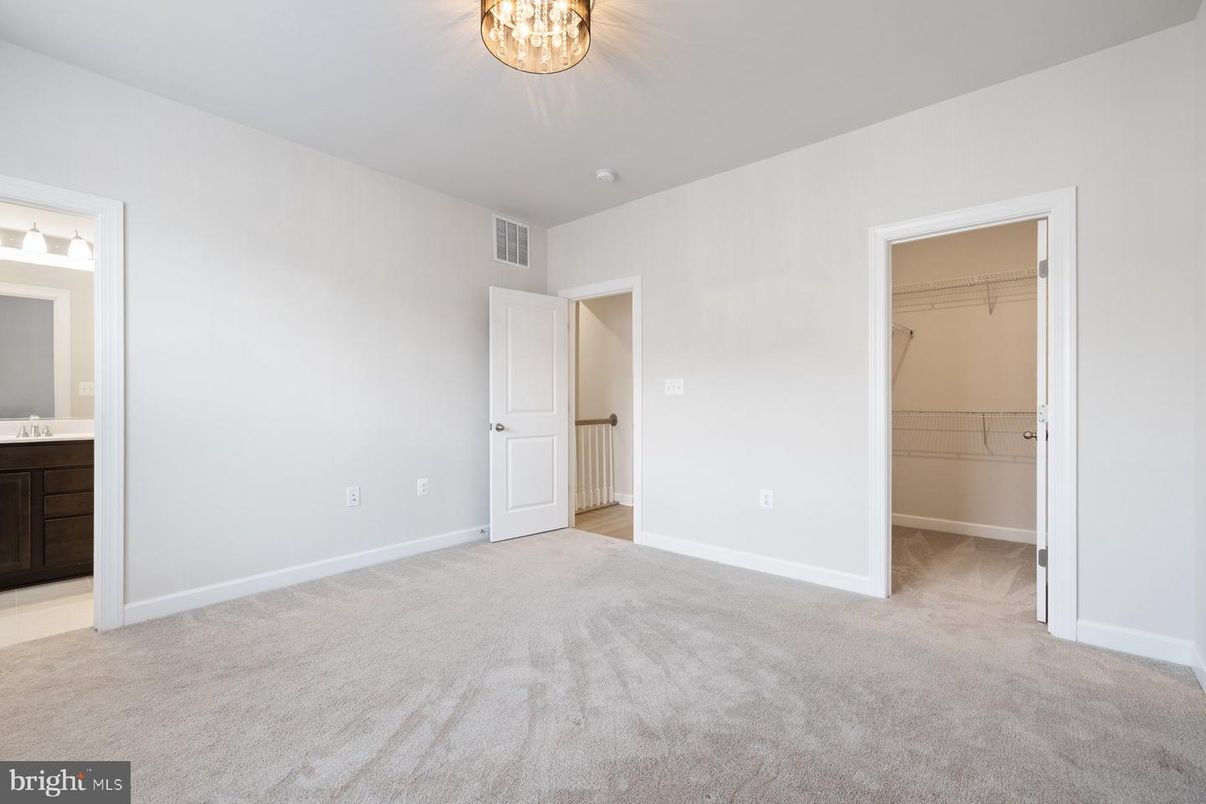 Bathroom, Empty room, Interior