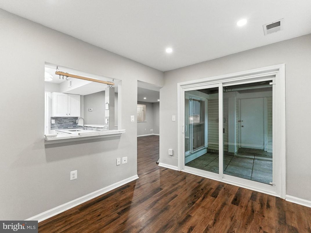 Empty room, Interior, Kitchen, Recessed Lighting, Wood Texture Flooring