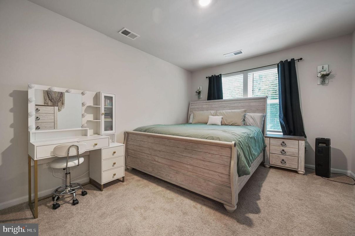 Bedroom, Home Office, Interior, Recessed Lighting