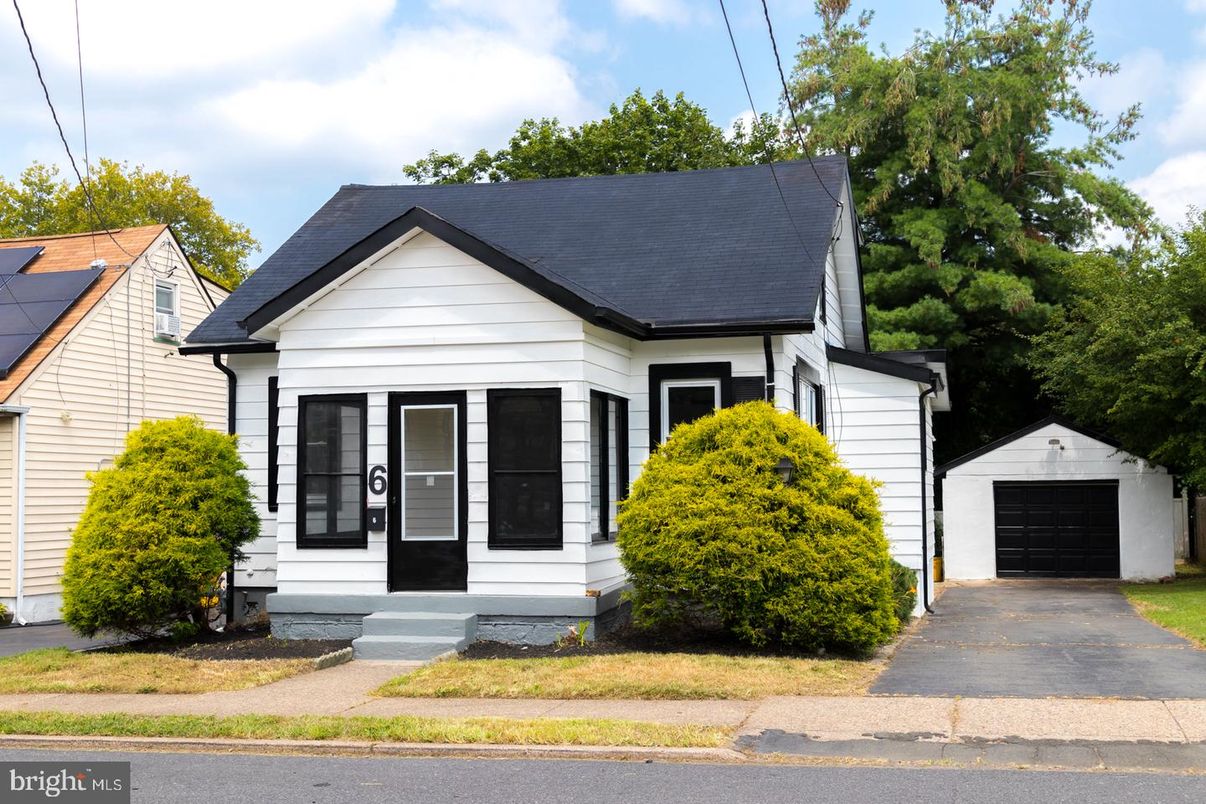 Detached Garage, Exterior, Facade, Cape Cod