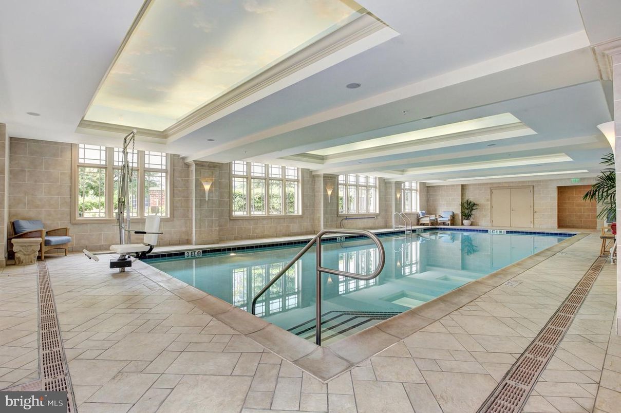 Interior, Pool, Recessed Lighting