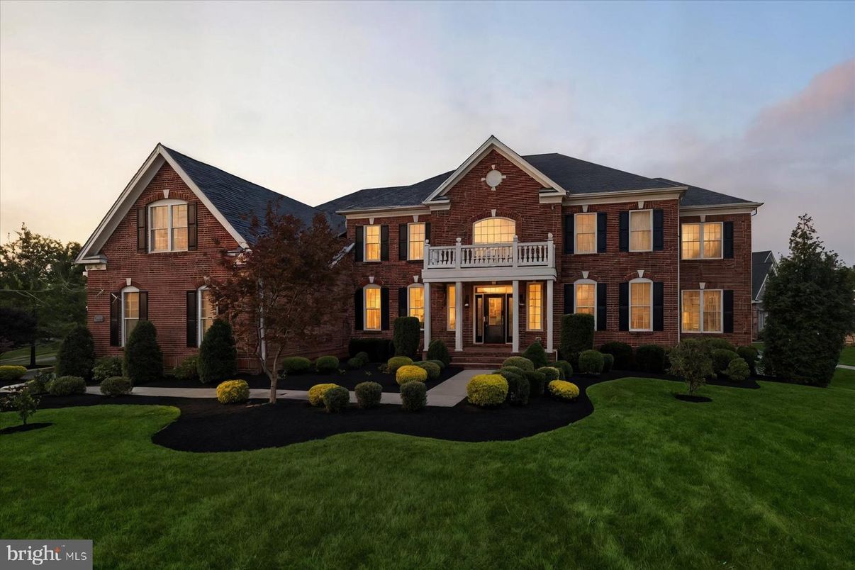 Exterior, Facade, Brick Facade, Brick Traditional