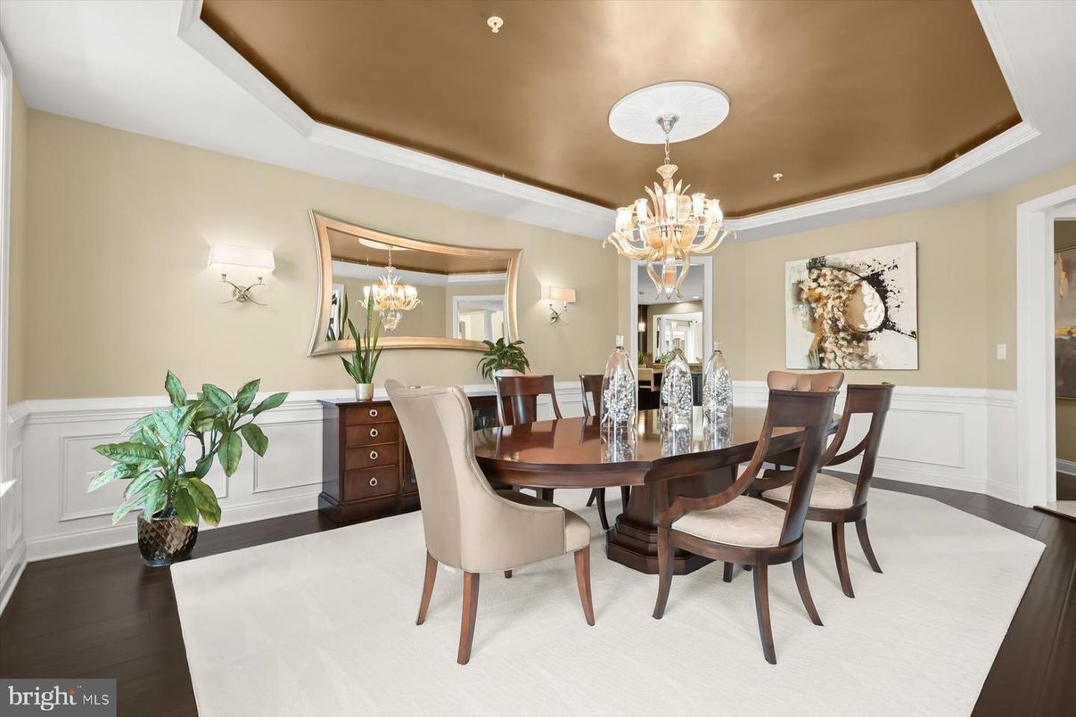 Chandelier, Dining room, Interior, Recessed Lighting, Wood Texture Flooring
