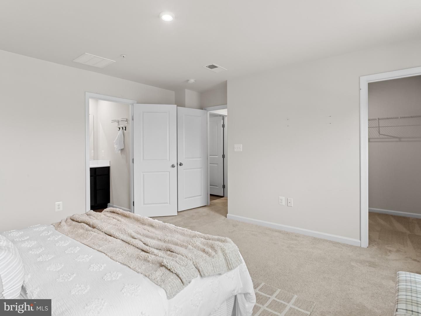 Bedroom, Interior, Recessed Lighting