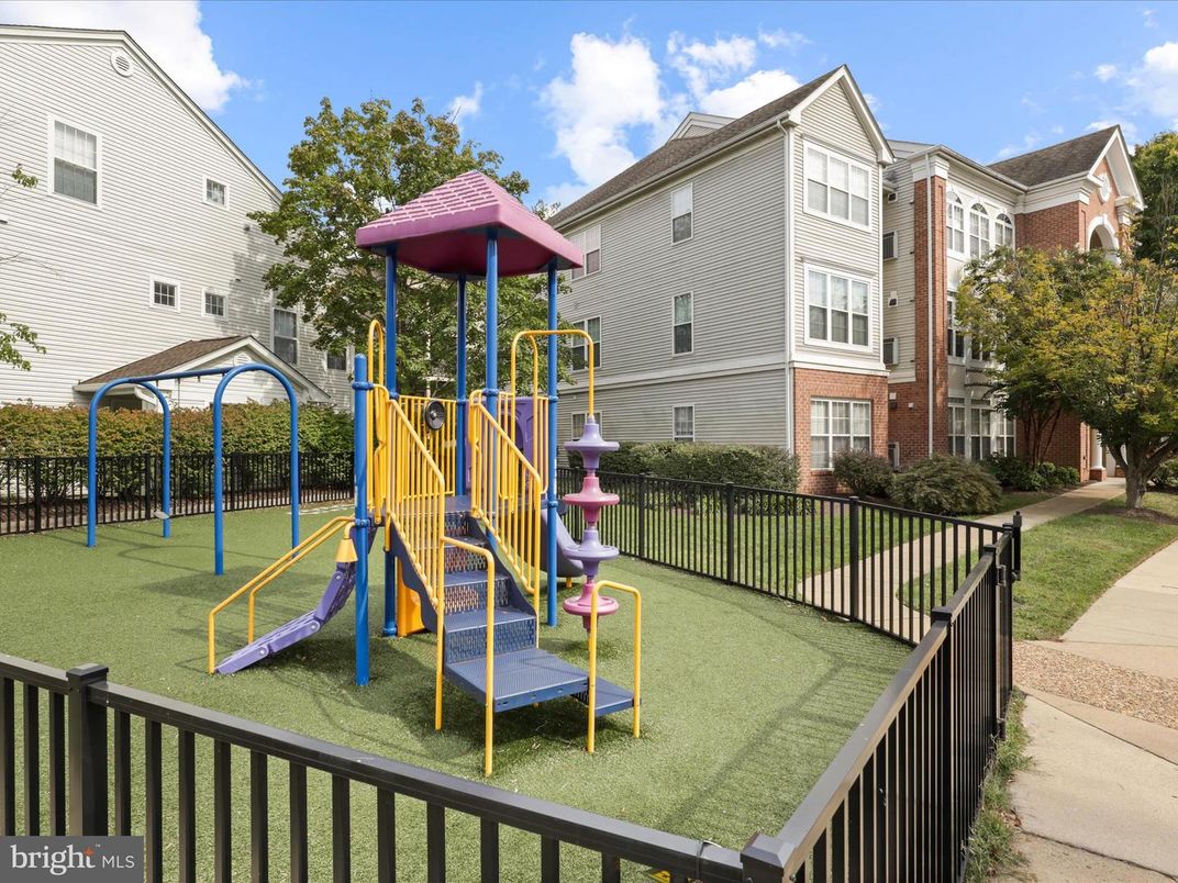 Backyard, Exterior, Playground