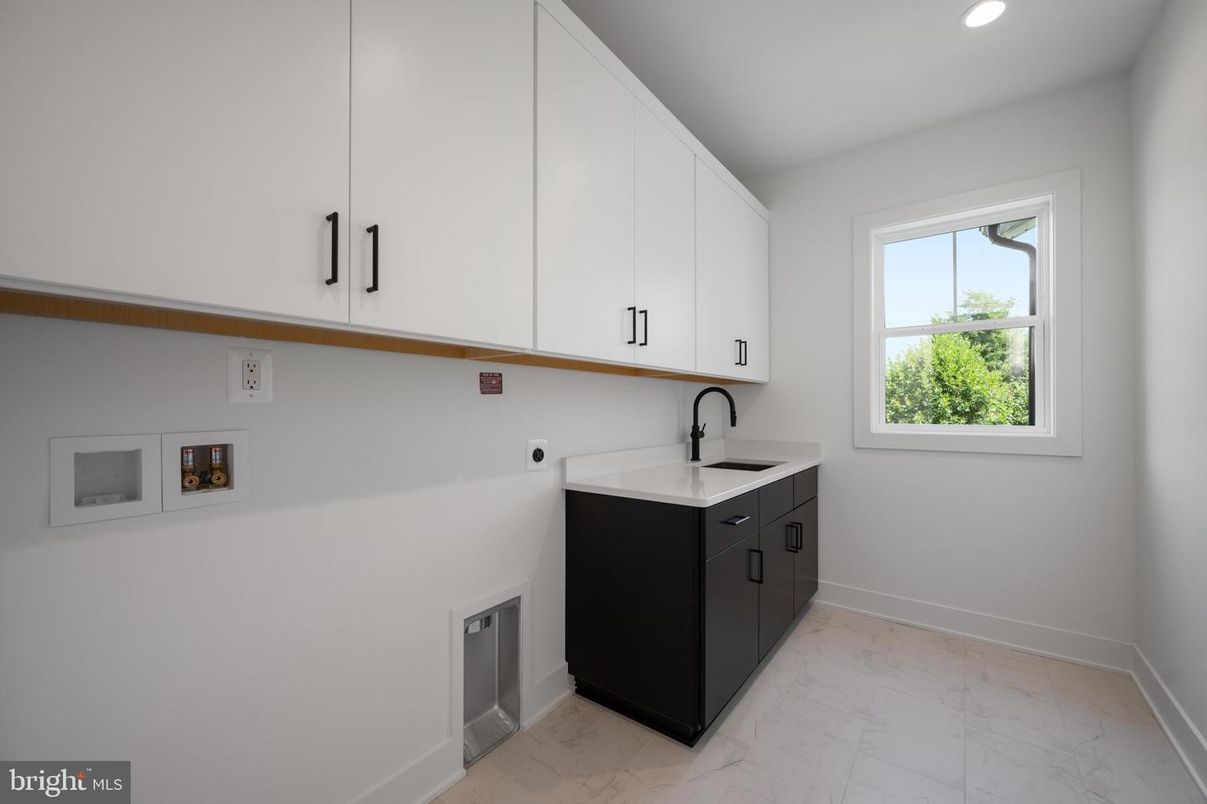 Interior, Marble, Recessed Lighting