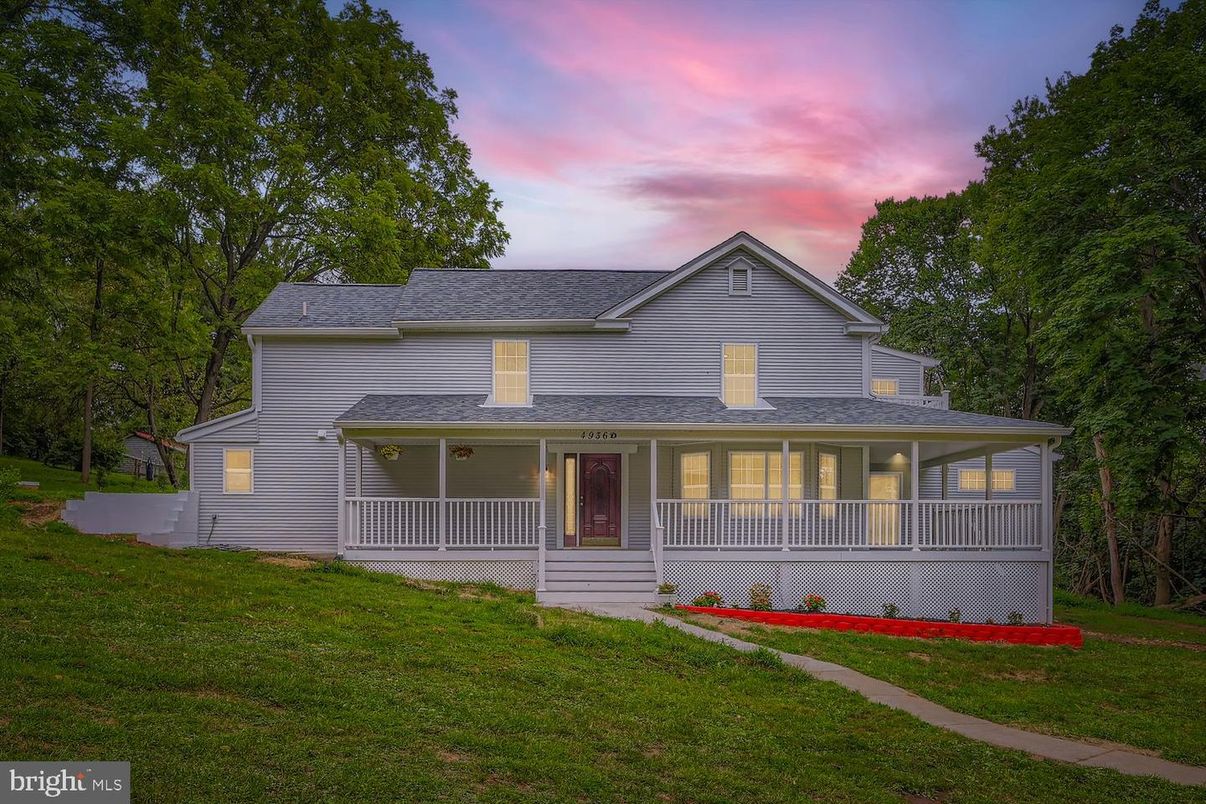 Backyard, Exterior, Facade, Farmhouse