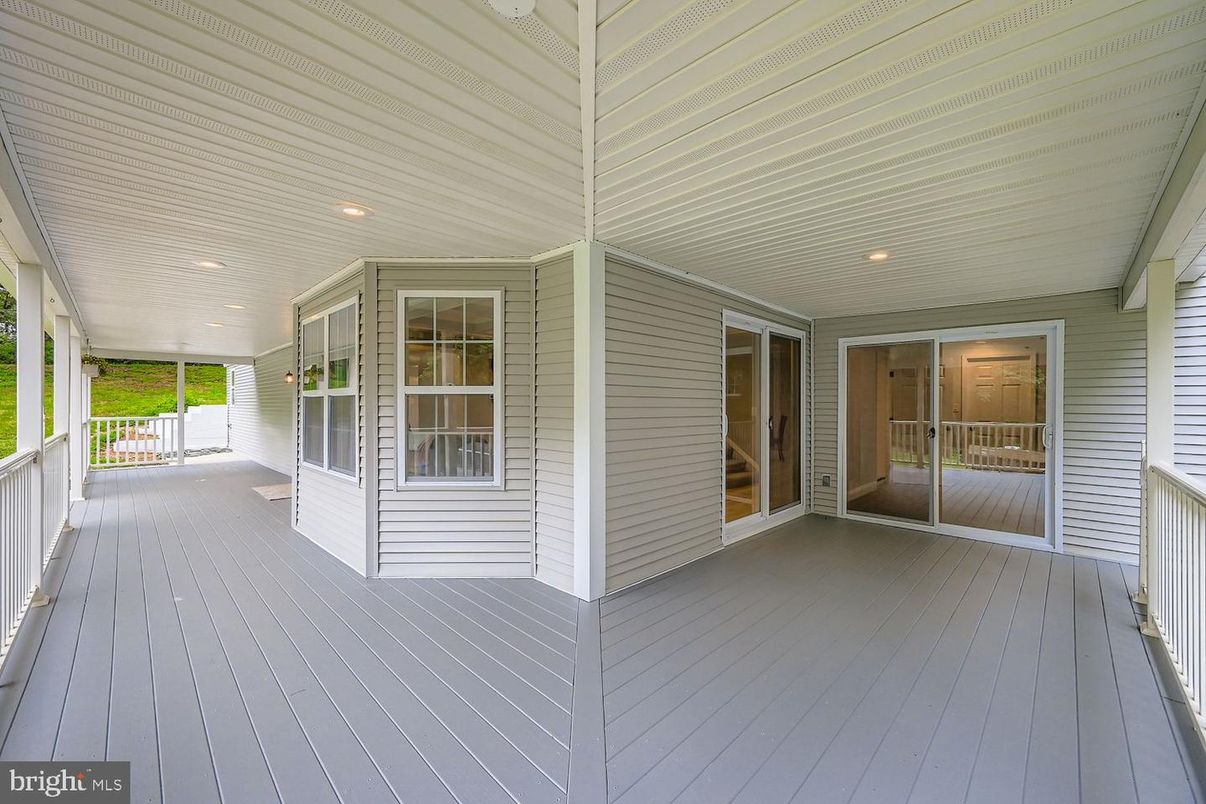 Exterior, Recessed Lighting