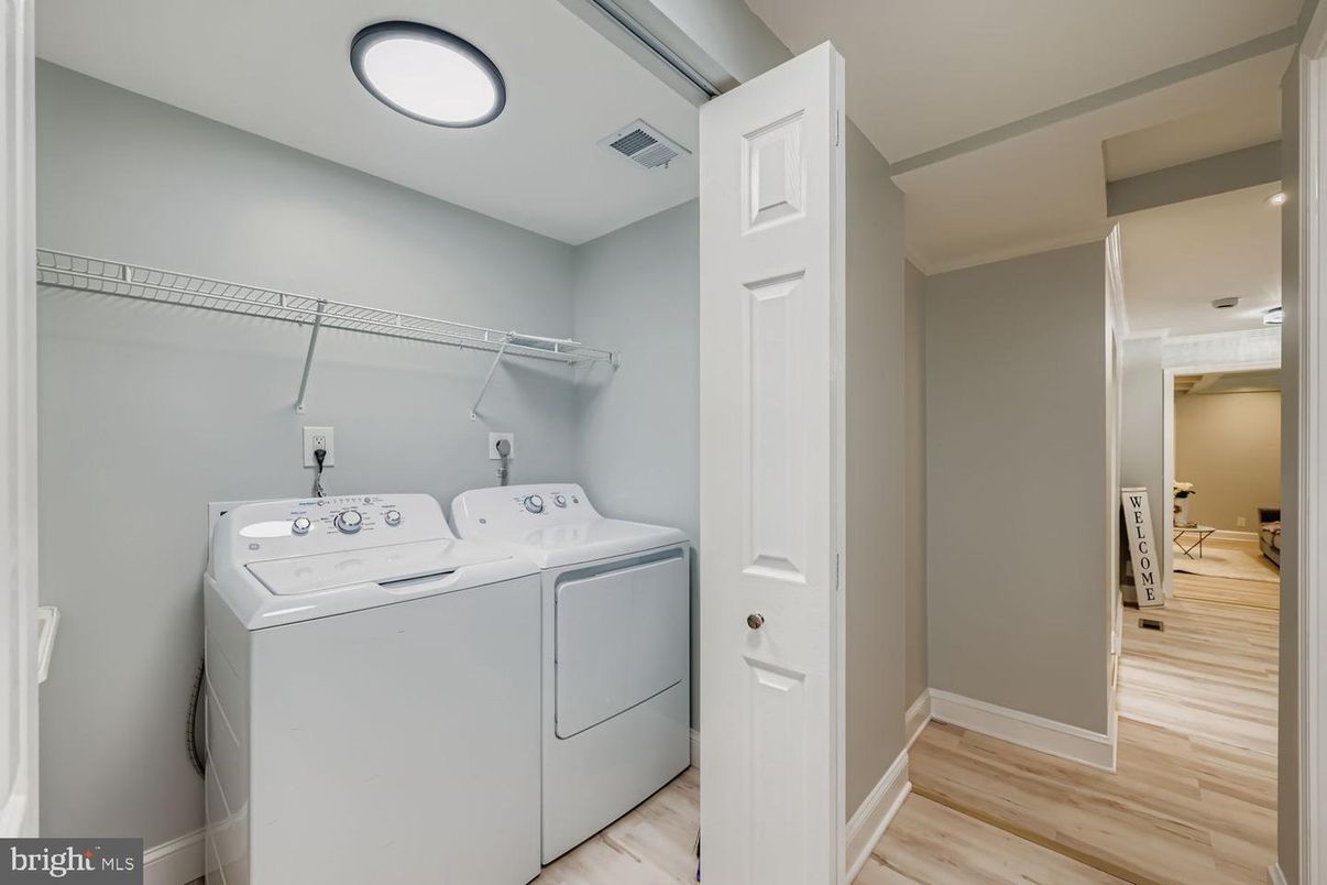 Interior, Recessed Lighting, Utility Closets, Washer, Wood Texture Flooring