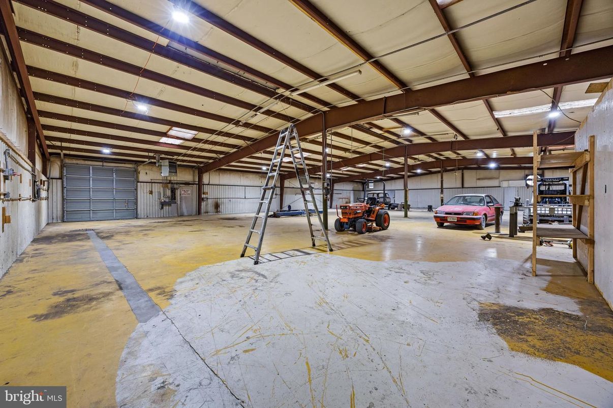 Garage, Interior, Recessed Lighting