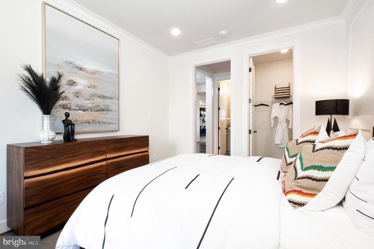 Bedroom, Interior, Recessed Lighting